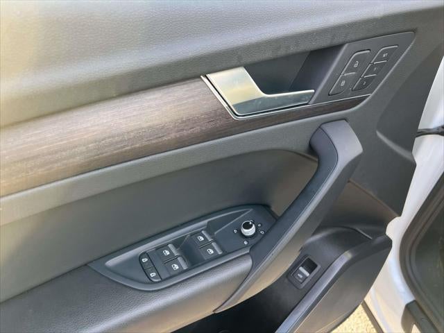 2022 Audi Q5 S line Premium