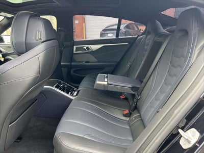 2025 BMW 8 Series M850i