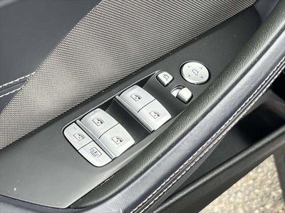 2025 BMW 8 Series M850i