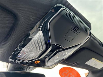 2025 BMW 8 Series M850i